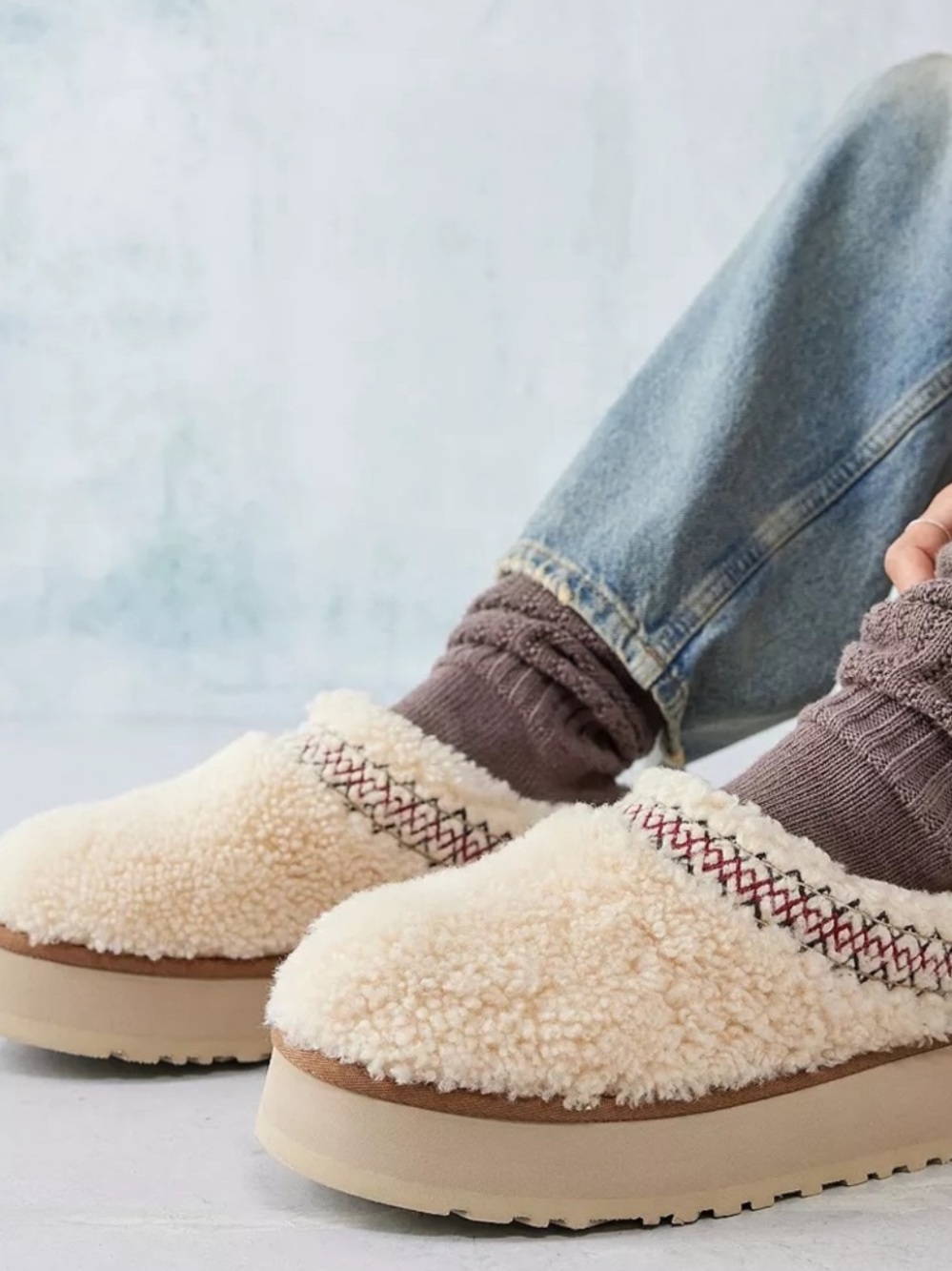 UGG Heritage Natural Tazz Fluffy Braid Sherpa Platform Slippers
Size 9 Cream EUC - Picture 1 of 7